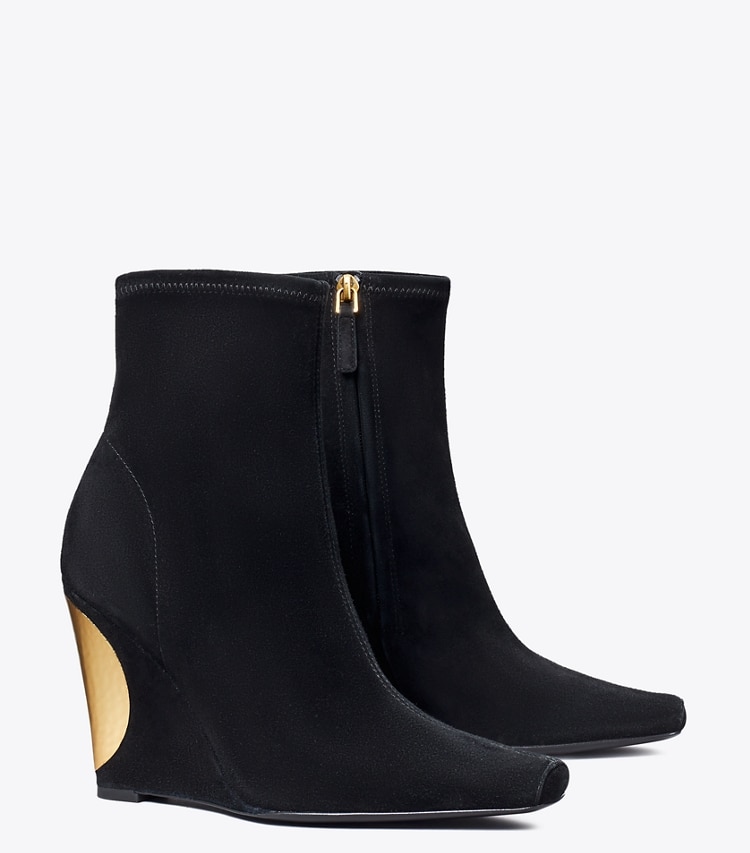 TORY BURCH WOMEN'S PATOS WEDGE SUEDE ANKLE BOOT - Perfect Black / Ancient Gold - Click Image to Close